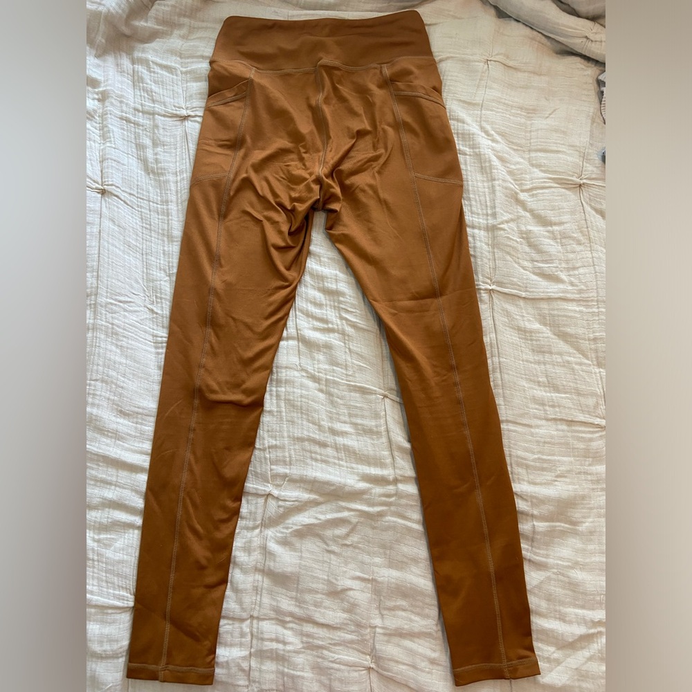 Turmeric Pocket Legging View 2